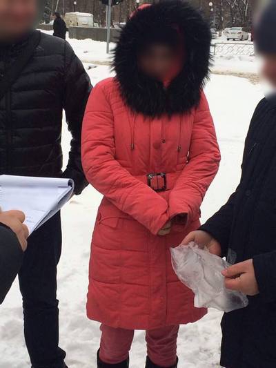 В Харькове на взятке в 300$ разоблачили майора полиции
- 25974 В Харькове на взятке в 300$ разоблачили майора полиции
- фото 25974