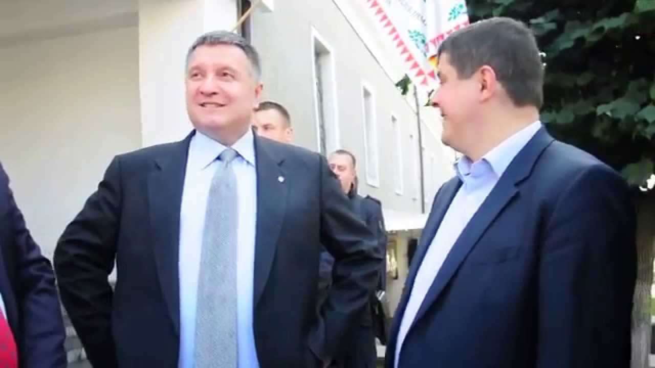Народный автомобильный фронт. Аваков отдал миллиардный контракт