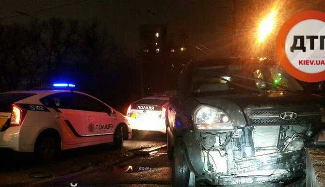 В центре Киева прокурор устроил гонки с полицией и ДТП - 28003 В центре Киева прокурор устроил гонки с полицией и ДТП - фото 28003