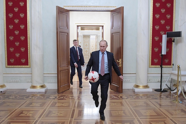 Вопрос времени. Как Чемпионат мира по футболу в России стал проблемой Кремля - 35962 Вопрос времени. Как Чемпионат мира по футболу в России стал проблемой Кремля - фото 35962