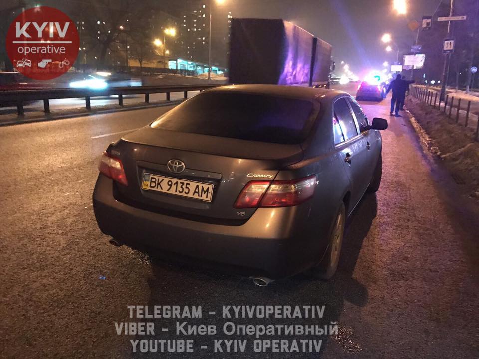 Пьяный "помощник Луценко" устроил в Киеве погоню с полицией на огромных скоростях - 35273 Пьяный "помощник Луценко" устроил в Киеве погоню с полицией на огромных скоростях - фото 35273