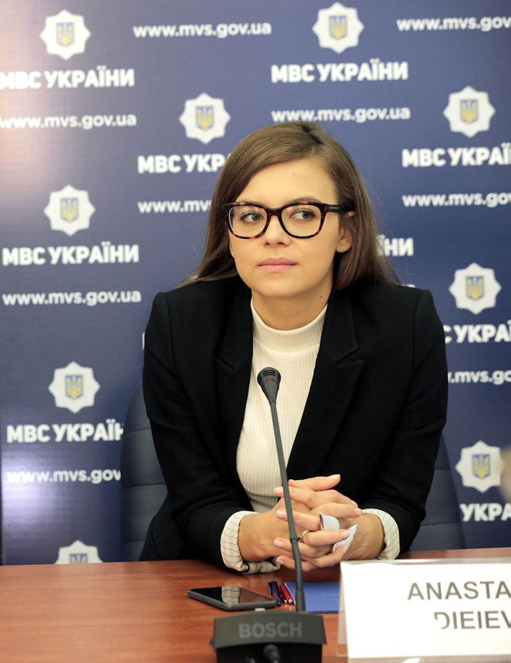 Деева рассказала про реформы, сырники и цветы от мужа - 34806 Деева рассказала про реформы, сырники и цветы от мужа - фото 34806