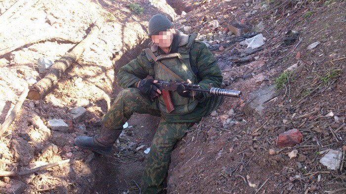 СБУ задержала боевика, награжденного главарями «ДНР»
- 32907 СБУ задержала боевика, награжденного главарями «ДНР»
- фото 32907