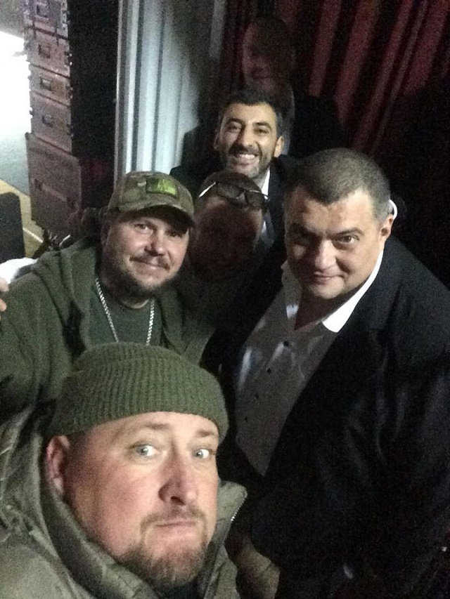 В прифронтовом Северодонецке прошел благотворительный концерт "Студии Квартал 95" - 34938 В прифронтовом Северодонецке прошел благотворительный концерт "Студии Квартал 95" - фото 34938