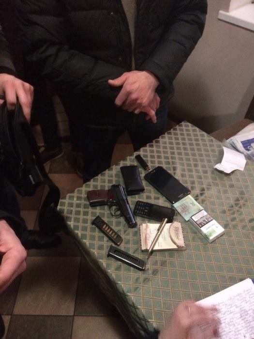 СБУ заблокировала канал контрабанды незаконно добытого янтаря, задержаны 10 человек - 35474 СБУ заблокировала канал контрабанды незаконно добытого янтаря, задержаны 10 человек - фото 35474