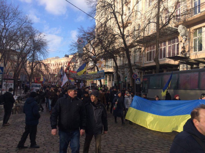 ОУН и добробаты провели на Майдане "вече" в поддержку блокады ОРДЛО - 35058 ОУН и добробаты провели на Майдане "вече" в поддержку блокады ОРДЛО - фото 35058