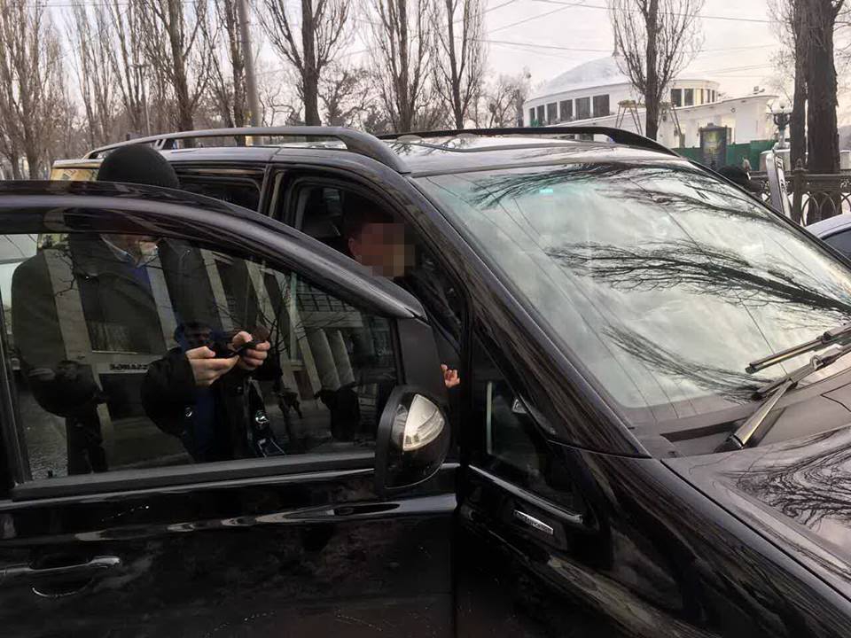 СБУ рассказала подробности задержания главы Фонда соцзащиты инвалидов - 34852 СБУ рассказала подробности задержания главы Фонда соцзащиты инвалидов - фото 34852