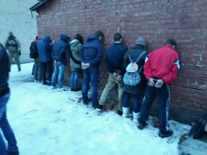 В Кропивницком СБУ задержала банду шантажистов - 36225 В Кропивницком СБУ задержала банду шантажистов - фото 36225