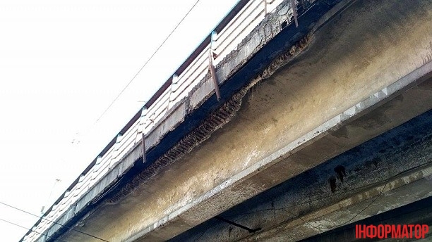 В Киеве рушится еще один мост - 40378 В Киеве рушится еще один мост - фото 40378