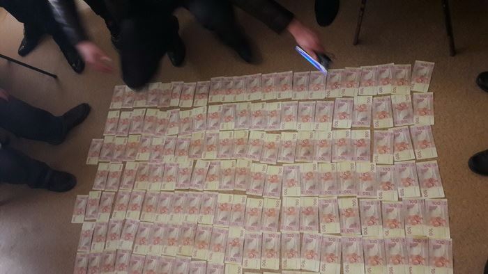 В Запорожье СБУ задержала на взятке следователя полиции - 37255 В Запорожье СБУ задержала на взятке следователя полиции - фото 37255