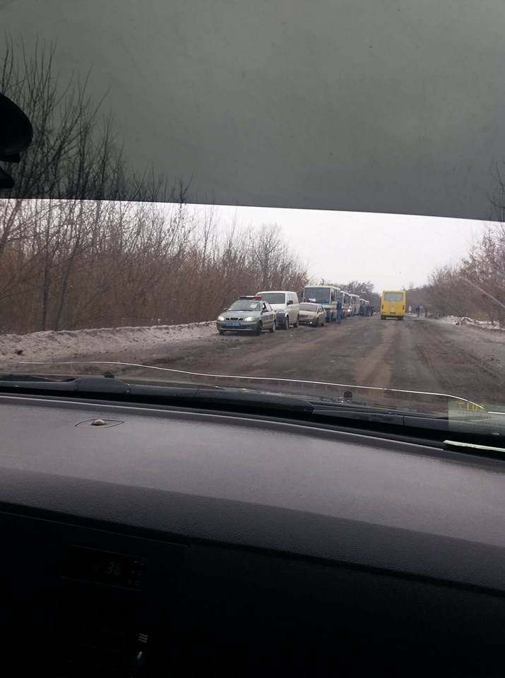 Нардеп заявил, что штурм редута в Кривом Торце прошел при поддержке полиции - 36414 Нардеп заявил, что штурм редута в Кривом Торце прошел при поддержке полиции - фото 36414