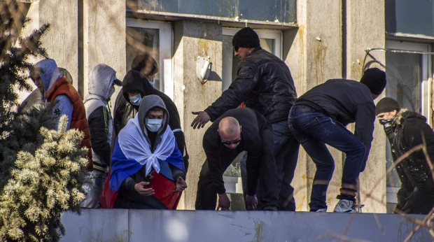 В плену у боевиков убийство считают легким обвинением, а патриотам достается по полной - 37465 В плену у боевиков убийство считают легким обвинением, а патриотам достается по полной - фото 37465
