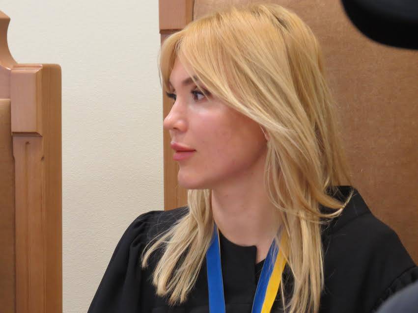 Лайфхак від судді: як на одну зарплату "нажити" дві квартири, маєток та їздити на Lexus - 39644 Лайфхак від судді: як на одну зарплату "нажити" дві квартири, маєток та їздити на Lexus - фото 39644