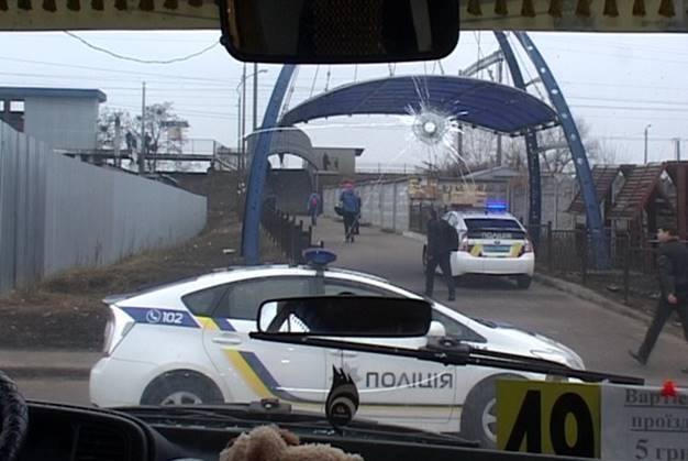 Полиция со стрельбой остановила вооруженного угонщика маршрутки - 36619 Полиция со стрельбой остановила вооруженного угонщика маршрутки - фото 36619