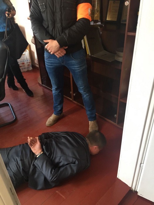 Замначальника отделения полиции попался на взятке - 41163 Замначальника отделения полиции попался на взятке - фото 41163