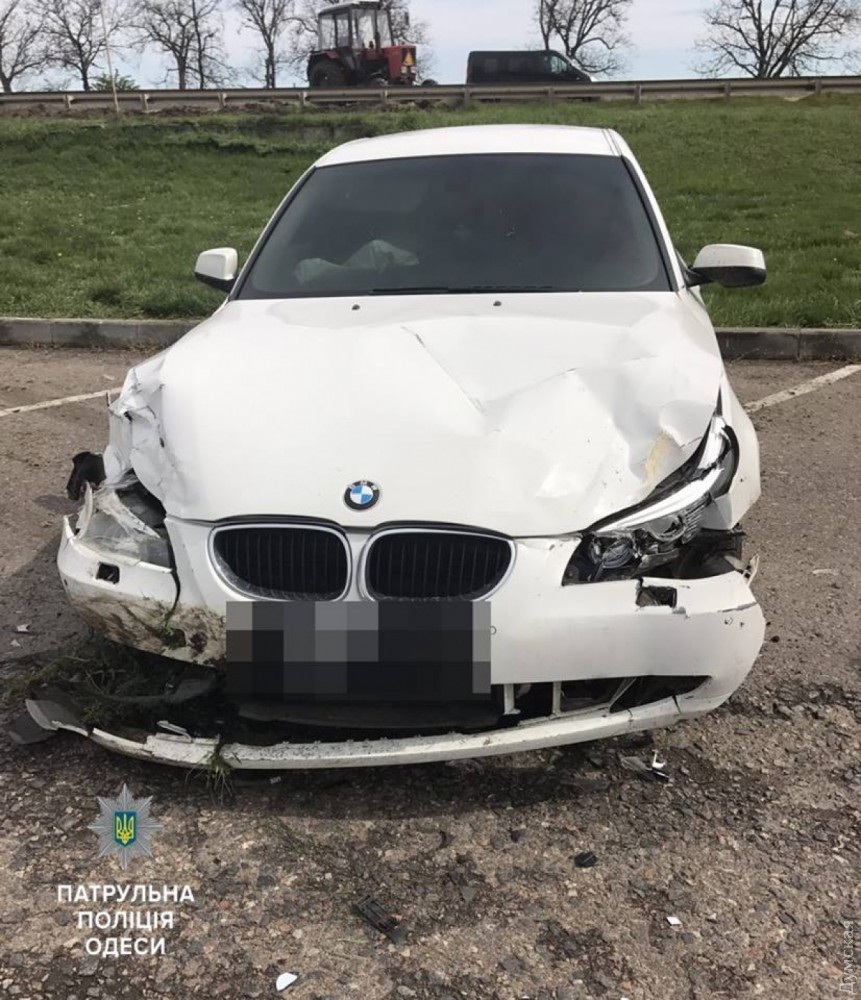 В Одессе водитель BMW сбил насмерть работницу дорожной службы и скрылся с места ДТП - 43078 В Одессе водитель BMW сбил насмерть работницу дорожной службы и скрылся с места ДТП - фото 43078