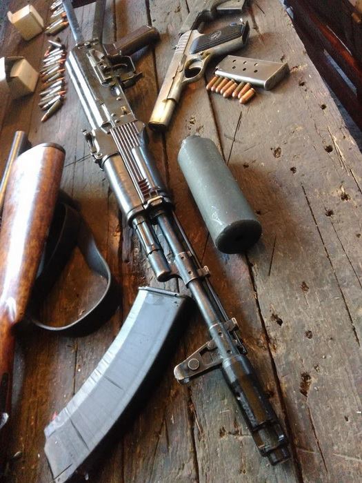 Бывший волонтер организовал поставки и продажу оружия в Днепр - 47836 Бывший волонтер организовал поставки и продажу оружия в Днепр - фото 47836
