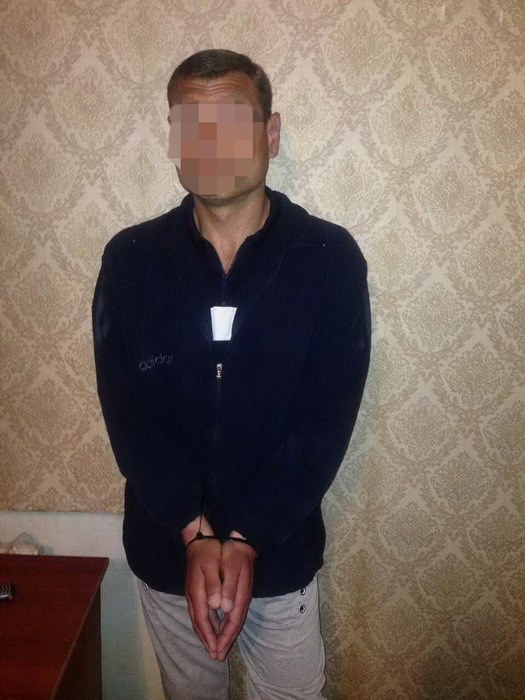 На Донбассе троих "антикоррупционеров" поймали на получении взятки - 47504 На Донбассе троих "антикоррупционеров" поймали на получении взятки - фото 47504
