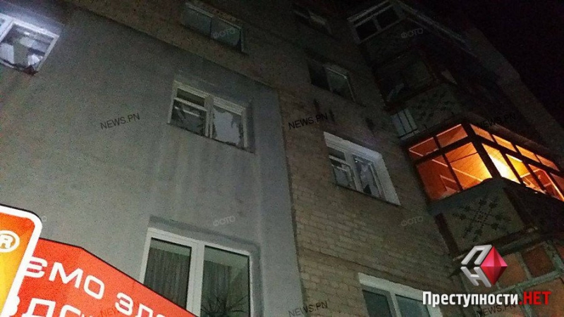 Неизвестные взорвали отделение банка в центре Николаева - 45914 Неизвестные взорвали отделение банка в центре Николаева - фото 45914