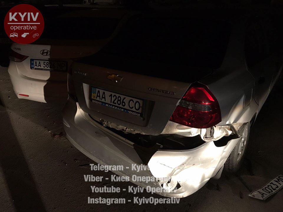 Пьяный водитель зама Луценко устроил масштабное ДТП в Киеве - 48395 Пьяный водитель зама Луценко устроил масштабное ДТП в Киеве - фото 48395