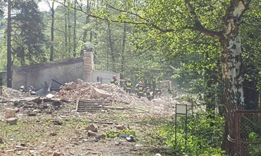 На пороховом заводе в Польше прогремел взрыв, есть погибшие - 46930 На пороховом заводе в Польше прогремел взрыв, есть погибшие - фото 46930