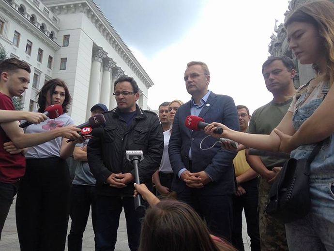 Нардепы от "Самопомічі" прекращают голодовку под АП - 53731 Нардепы от "Самопомічі" прекращают голодовку под АП - фото 53731