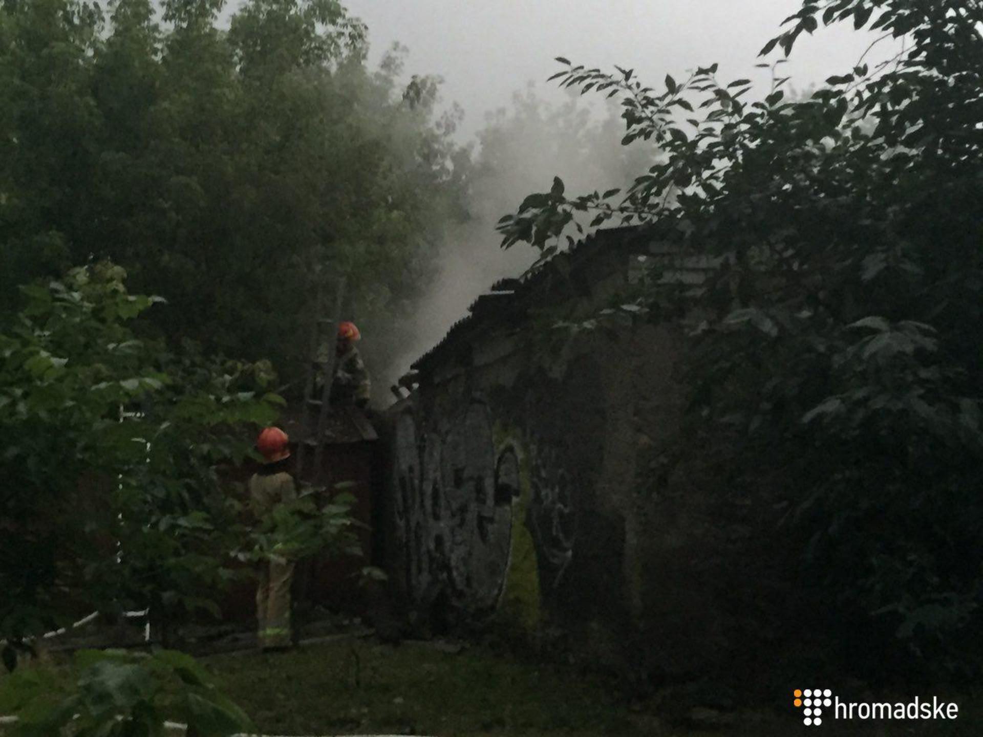 Возле Киево-Печерской лавры случился пожар - 53601 Возле Киево-Печерской лавры случился пожар - фото 53601