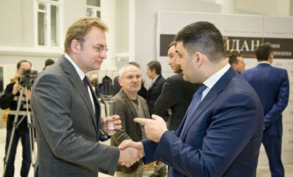 Сміттєва політика. Що стоїть за агресією Гройсмана - 51689 Сміттєва політика. Що стоїть за агресією Гройсмана - фото 51689