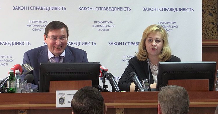 Генеральный прокурор умеет драться, плеваться и ругаться, но ничего не знает о своей работе - 55698 Генеральный прокурор умеет драться, плеваться и ругаться, но ничего не знает о своей работе - фото 55698