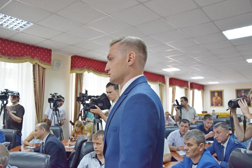Летчик-штурмовик Владислав Волошин стал замгендиректора аэропорта - 60313 Летчик-штурмовик Владислав Волошин стал замгендиректора аэропорта - фото 60313