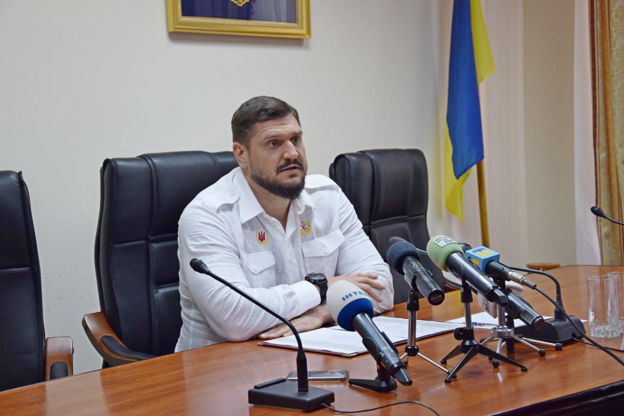 Савченко представил Владислава Волошина на должность замгендиректора аэропорта - 60314 Савченко представил Владислава Волошина на должность замгендиректора аэропорта - фото 60314