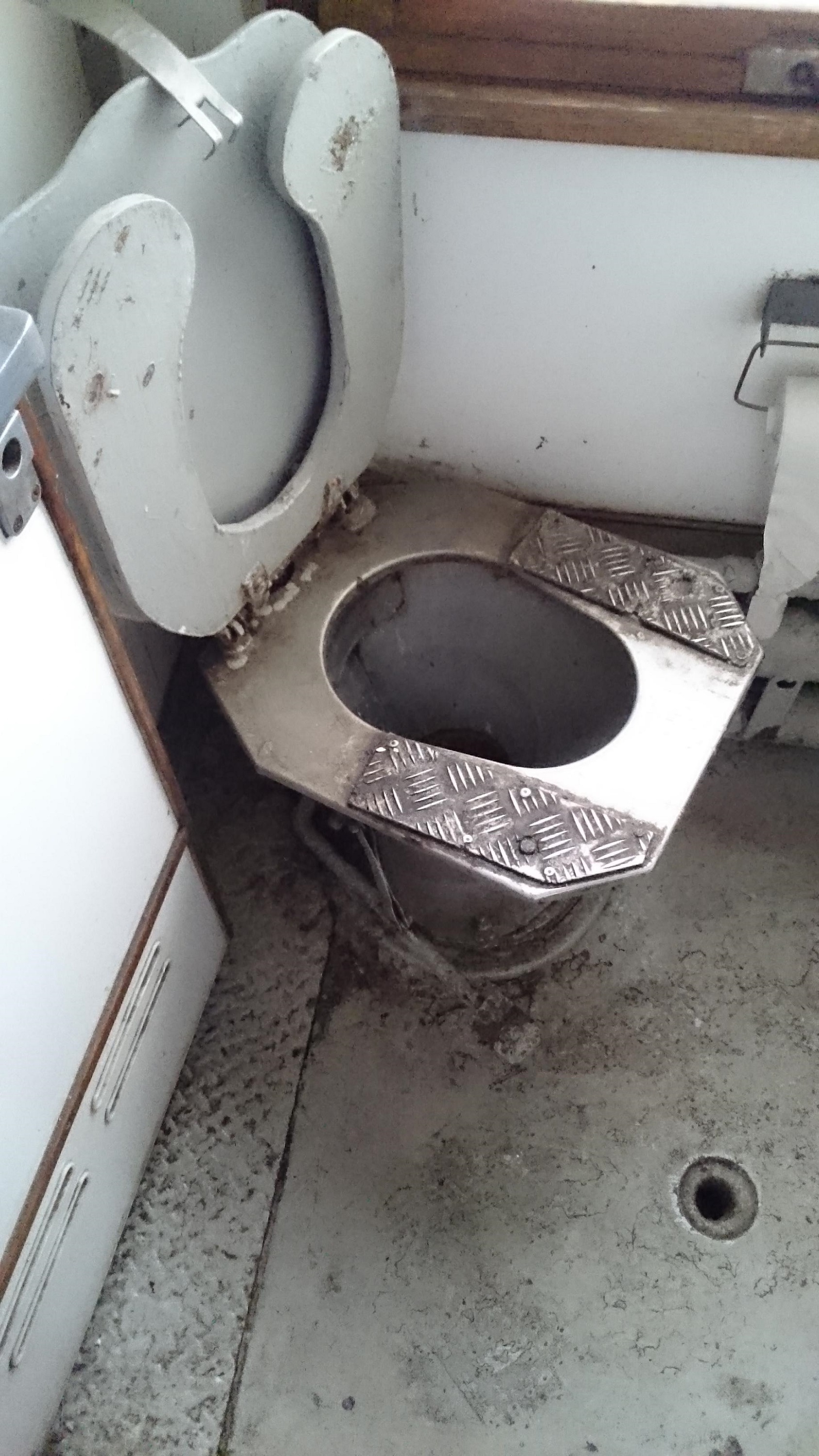 Впечатляет: Укрзализныця "реанимировала" старые вагоны-купе (фото) - 60870 Впечатляет: Укрзализныця "реанимировала" старые вагоны-купе (фото) - фото 60870