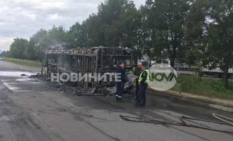 В Болагрии сгорел автобус с россиянами - 61480 В Болагрии сгорел автобус с россиянами - фото 61480