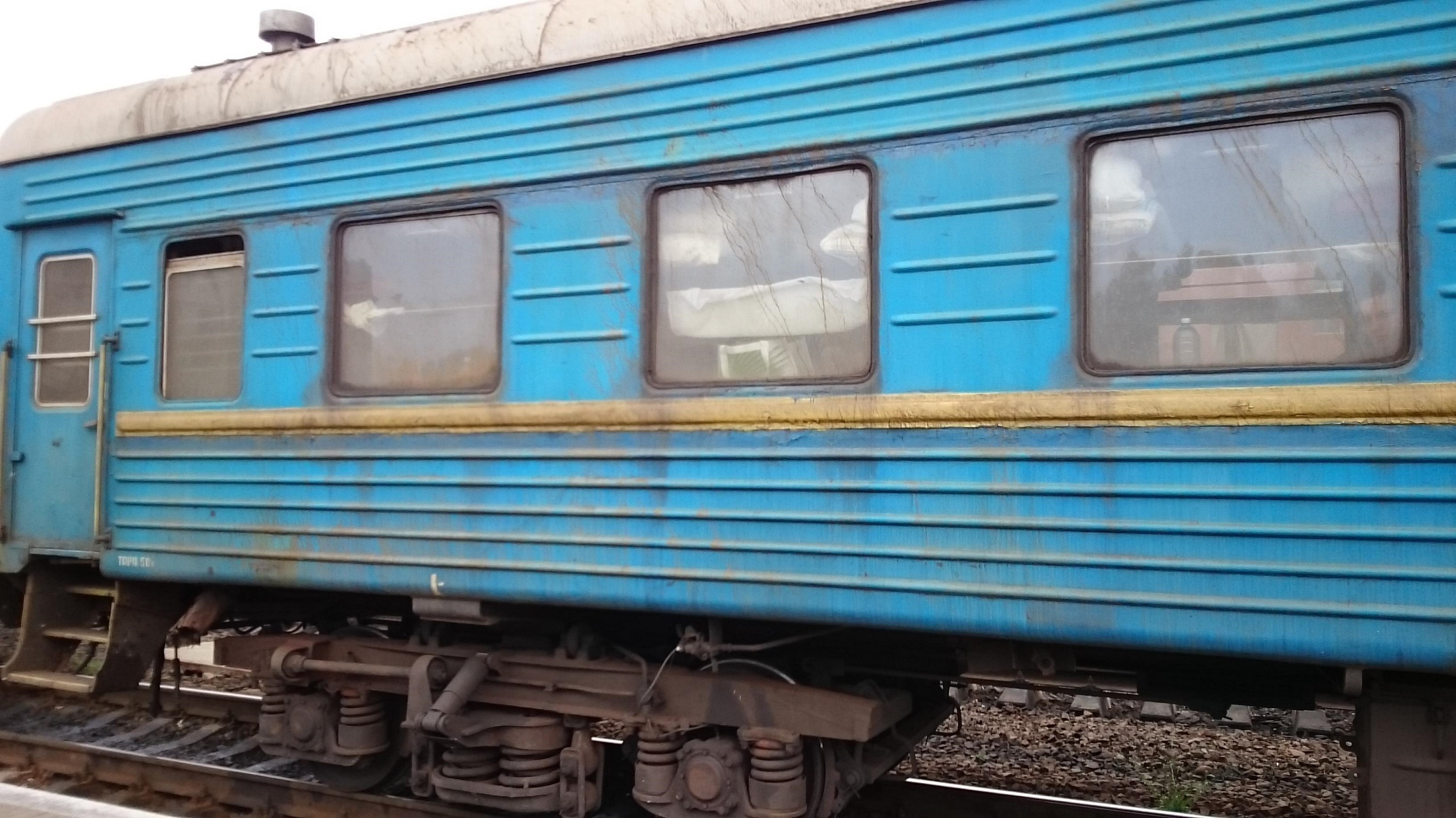 Впечатляет: Укрзализныця "реанимировала" старые вагоны-купе (фото) - 60869 Впечатляет: Укрзализныця "реанимировала" старые вагоны-купе (фото) - фото 60869