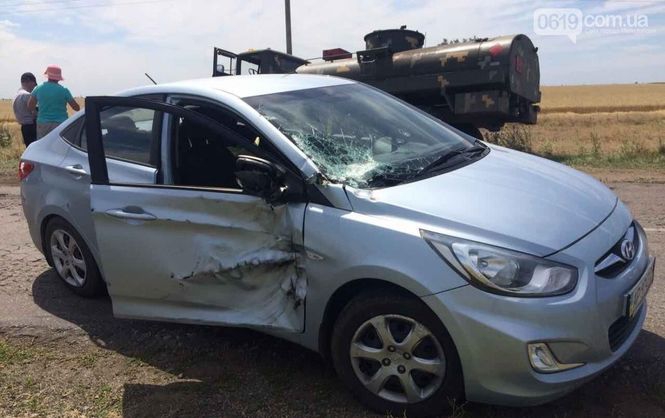 Женщина спровоцировала ДТП с колонной военной техники - 59032 Женщина спровоцировала ДТП с колонной военной техники - фото 59032