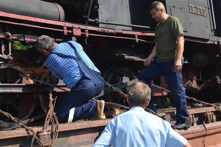 В Украине будет курсировать старинный немецкий паровоз (фото) - 60546 В Украине будет курсировать старинный немецкий паровоз (фото) - фото 60546