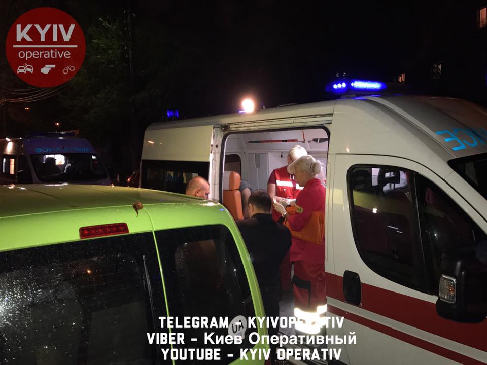 В парке на Подоле неизвестные расстреляли мужчину - 69698 В парке на Подоле неизвестные расстреляли мужчину - фото 69698