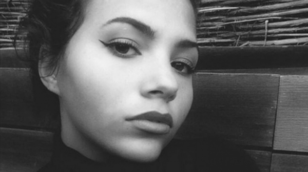 Дочка Дэвида Боуи поразила красотой в 17-летие - 68501 Дочка Дэвида Боуи поразила красотой в 17-летие - фото 68501