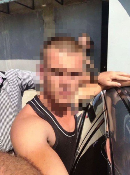 Под Одессой парни пристали к девушкам и отобрали авто у полицейских - 65475 Под Одессой парни пристали к девушкам и отобрали авто у полицейских - фото 65475