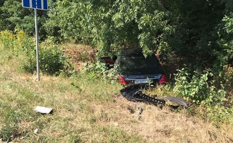 Автомобиль владельца популярного телеканала попал в ДТП, есть погибшие - 67870 Автомобиль владельца популярного телеканала попал в ДТП, есть погибшие - фото 67870