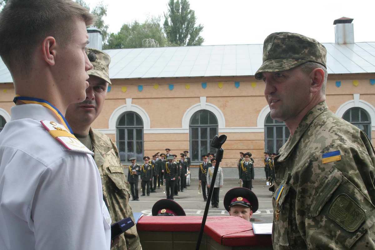 У військовому ліцеї Ігор Гордійчук наводить порядок - 67979 У військовому ліцеї Ігор Гордійчук наводить порядок - фото 67979