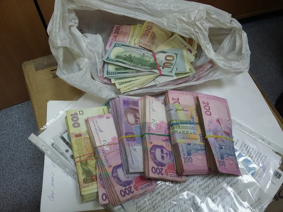 Благотворительная организация попалась на продаже гуманитарки - 70926 Благотворительная организация попалась на продаже гуманитарки - фото 70926