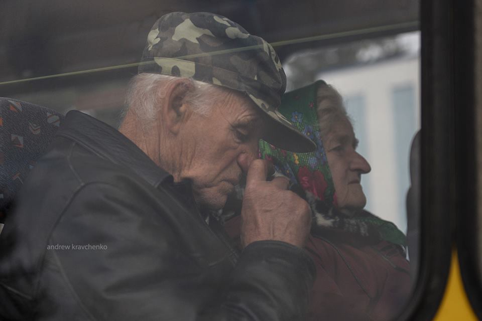 Ад в Калиновке: В сети появились шокирующие фото и видео взрывов, разрушений и эвакуации - 76799 Ад в Калиновке: В сети появились шокирующие фото и видео взрывов, разрушений и эвакуации - фото 76799