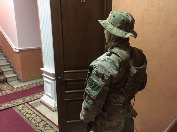 В Тернополе СБУ и ГПУ пришли с обысками в областную прокуратуру и полицию - 75241 В Тернополе СБУ и ГПУ пришли с обысками в областную прокуратуру и полицию - фото 75241