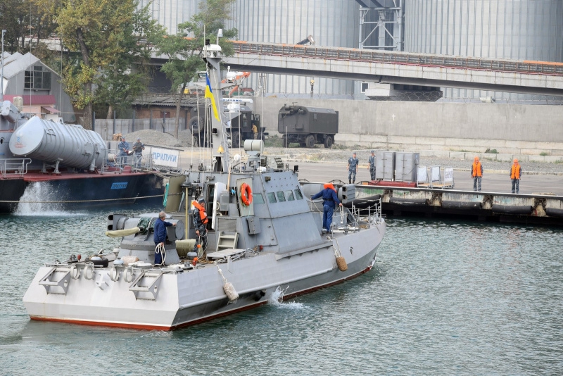 В Одессу прибыли 2 новосооруженных для ВМС катера - 72633 В Одессу прибыли 2 новосооруженных для ВМС катера - фото 72633