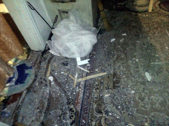 Осколками повредило фасад и окна - 85552 Осколками повредило фасад и окна - фото 85552