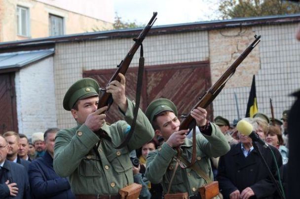 Атаману УНР открыли памятник в Виннице - 81695 Атаману УНР открыли памятник в Виннице - фото 81695