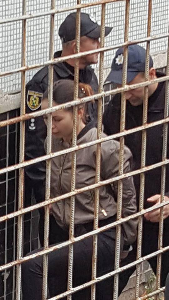 Елену Зайцеву доставили в суд Харькова - 83130 Елену Зайцеву доставили в суд Харькова - фото 83130