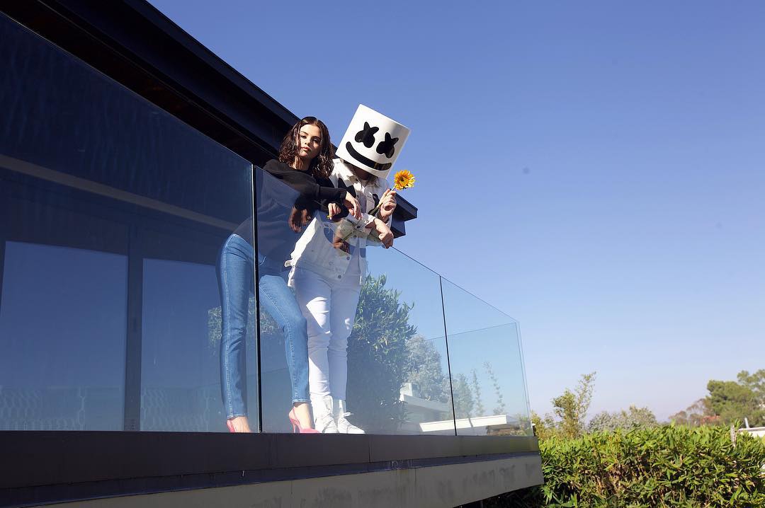 Селена Гомес и Marshmello - Wolves - 84827 Селена Гомес и Marshmello - Wolves - фото 84827