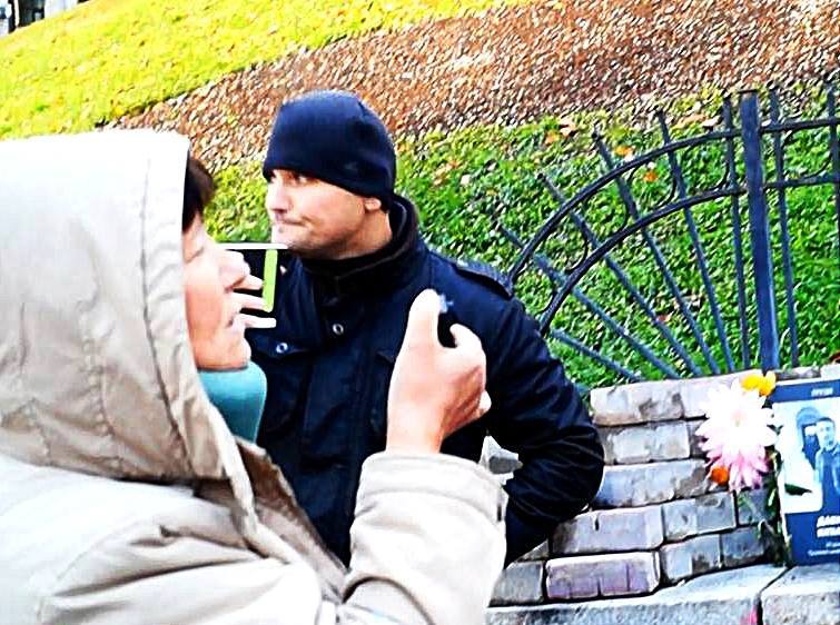 В центре Киева продавцы сувениров избили 'киборга', у которого было 3 контузии - 85912 В центре Киева продавцы сувениров избили 'киборга', у которого было 3 контузии - фото 85912